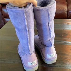 UGG - RARE Tall Boot in PURPLE